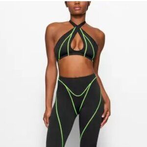 SKIMS Moto Contour Mesh Halter Bralette – Onyx with Green Trim, 3X (NWT)